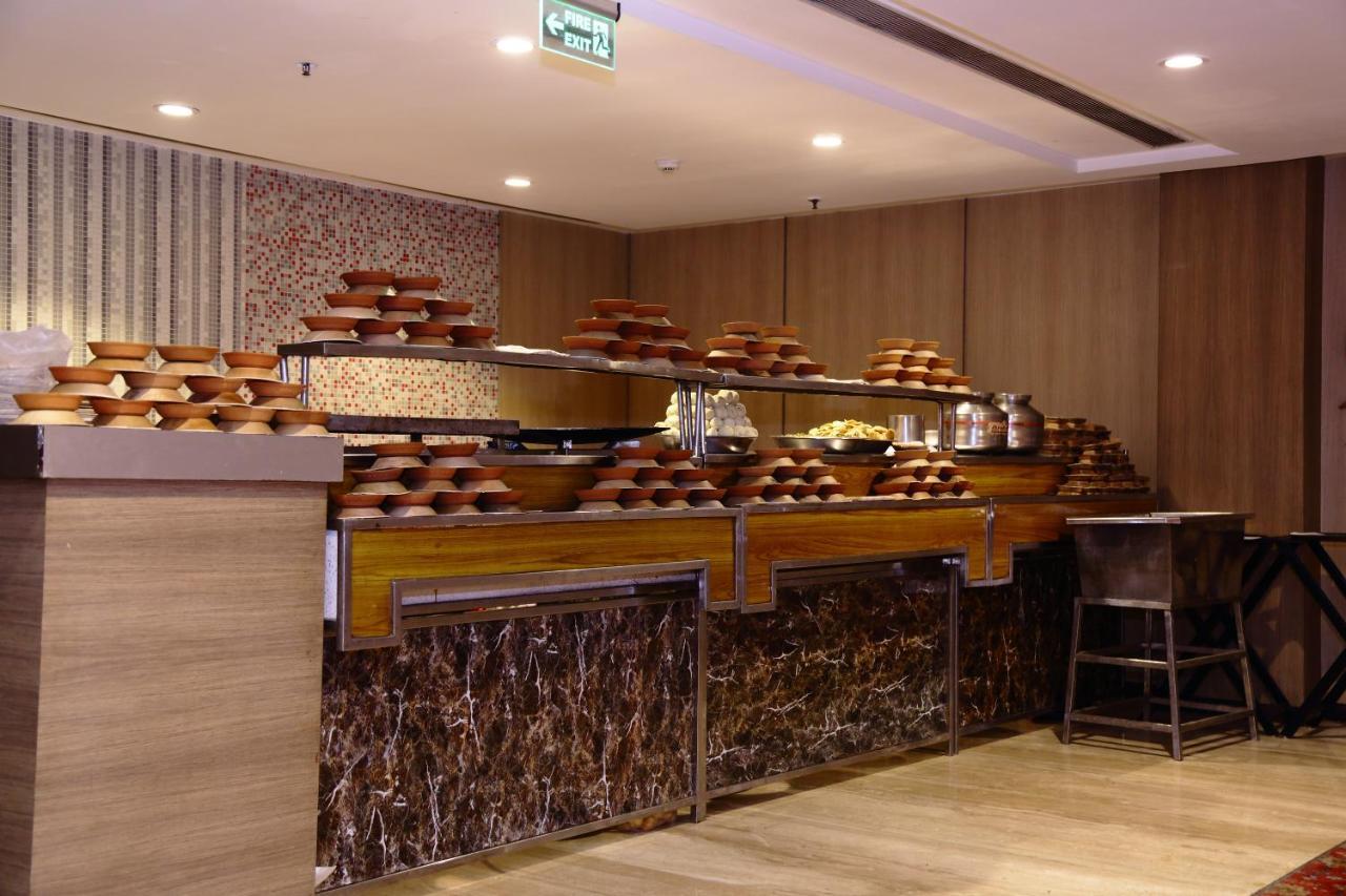 Fortune Sector 27, Noida - Member Itc Hotels' Group Zewnętrze zdjęcie