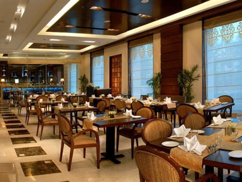 Fortune Sector 27, Noida - Member Itc Hotels' Group Zewnętrze zdjęcie